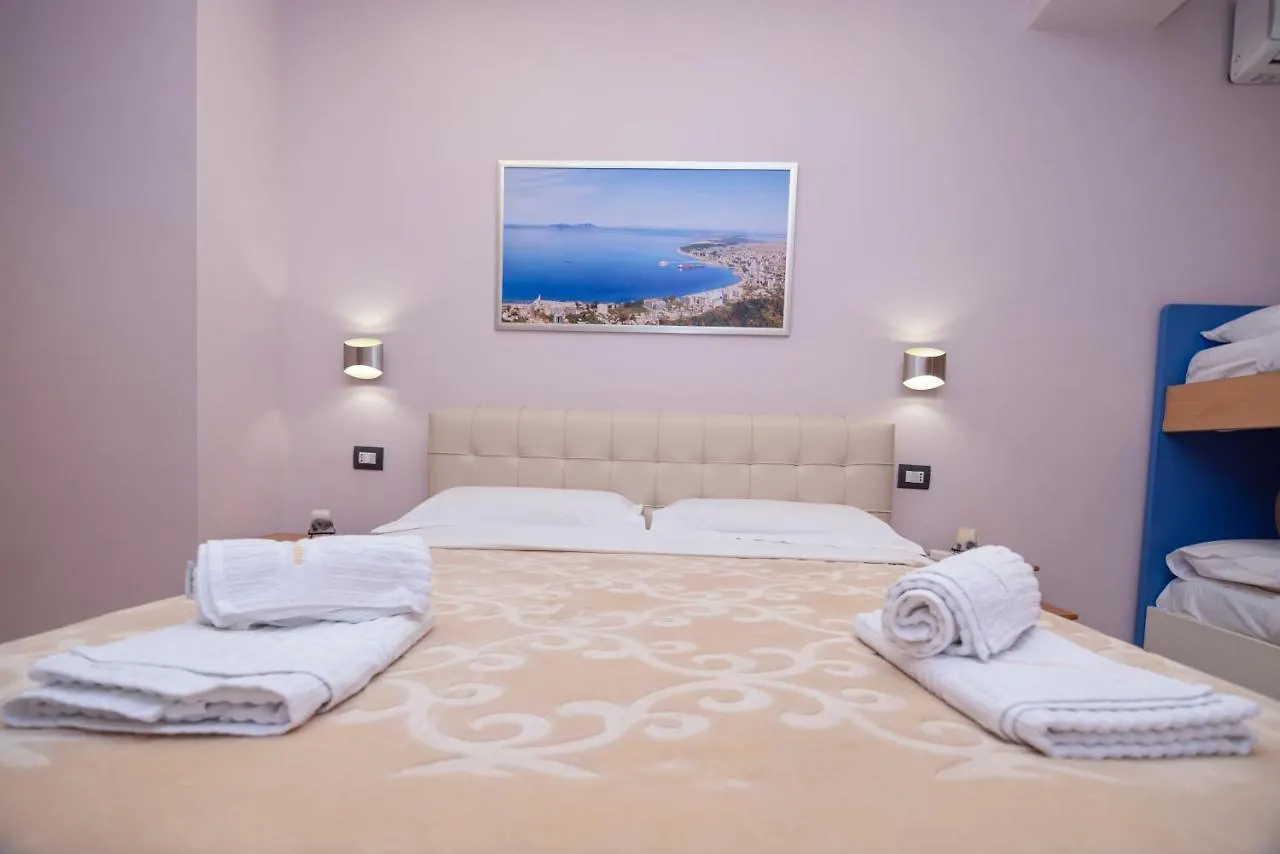 Vlorë San Marino Hotel 3*,